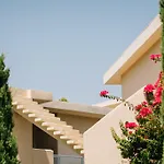 فندق Sikyon Coast And غزيلوكاسترون