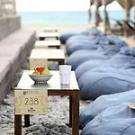 Sikyon Coast And فندق