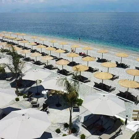 Sikyon Coast And 자일로카스트론
