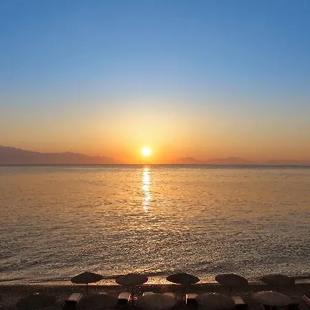 Sikyon Coast And 자일로카스트론