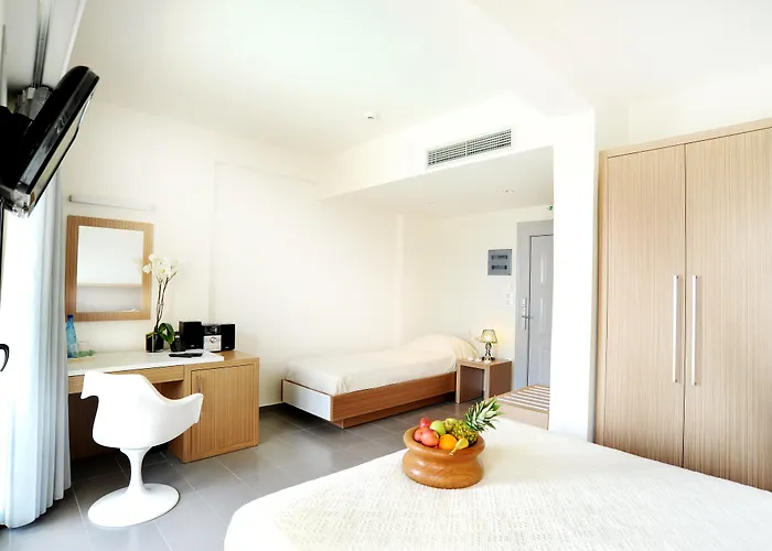 Sikyon Coast And Ξυλόκαστρο